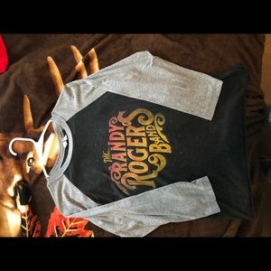 Quarter sleeve shirt